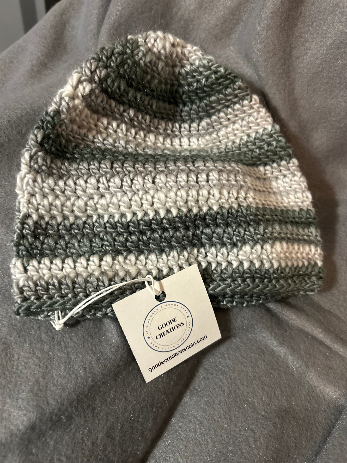 Child DC No Cuff Beanie