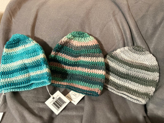 Child DC No Cuff Beanie
